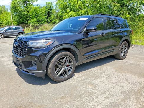 Used 2025 Ford Explorer ST w/ Sun And Sound Package AWD/4WD image 2