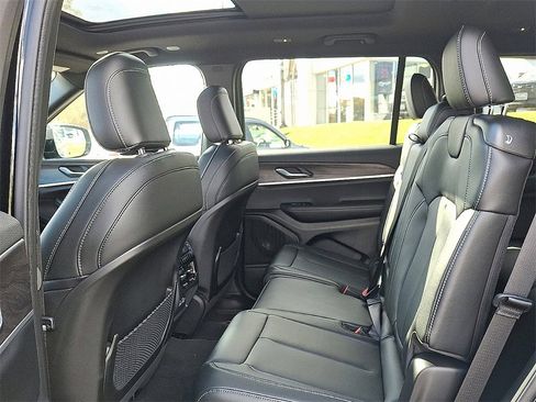 New 2025 Jeep Grand Cherokee L Limited image 6