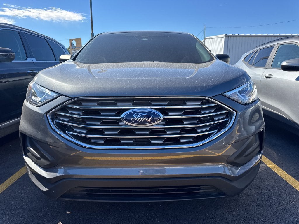 Used 2022 Ford Edge SE AWD/4WD image 2