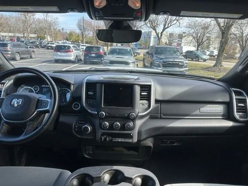 Used 2024 RAM 2500 Big Horn image 25