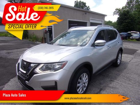 Used 2018 Nissan Rogue SV image 1