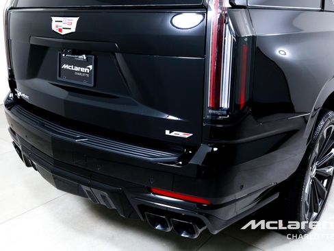 Used 2026 Cadillac Escalade V w/ LPO, Floor Liner Package AWD/4WD image 47