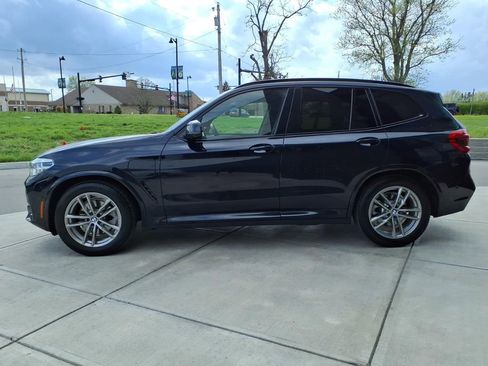 Used 2021 BMW X3 xDrive30e w/ Executive Package AWD/4WD image 4