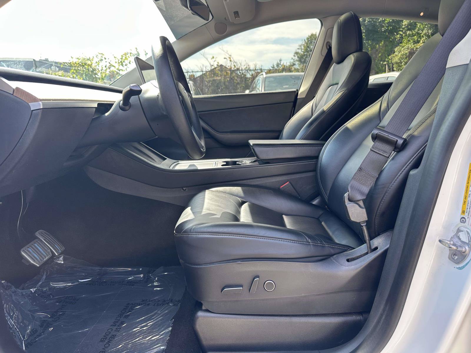 Used 2021 Tesla Model Y Long Range AWD/4WD image 13
