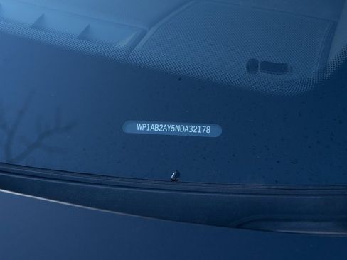 Certified 2022 Porsche Cayenne S image 31