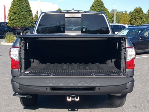 Used 2024 Nissan Titan SV w/ SV Convenience Package image 14