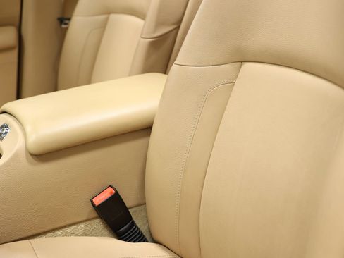 Used 2010 Rolls-Royce Ghost RWD image 19
