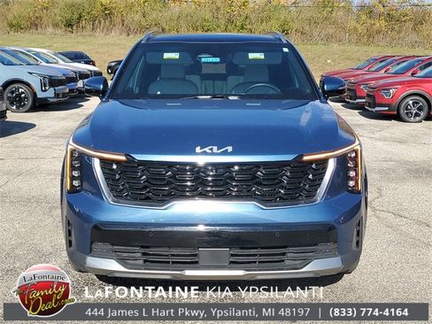 Certified 2025 Kia Sorento SX Prestige image 2