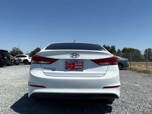 Used 2017 Hyundai Elantra SE FWD image 8