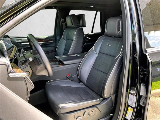 Certified 2024 Cadillac Escalade Premium Luxury AWD/4WD image 25