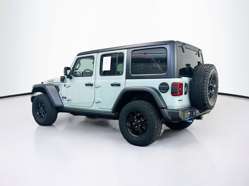 Used 2024 Jeep Wrangler Unlimited AWD/4WD image 5