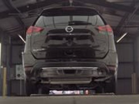 Used 2017 Nissan Rogue S FWD image 7