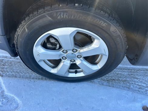 Used 2020 Jeep Compass Latitude w/ Popular Equipment Group image 19