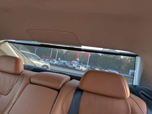 Used 2022 BMW 740i xDrive image 21