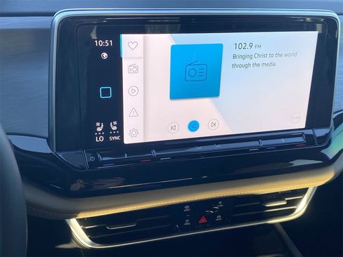 New 2026 Volkswagen Atlas Cross Sport SE image 21