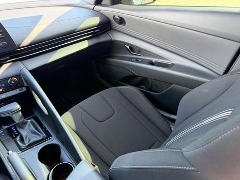 Used 2025 Hyundai Elantra Sport w/ Cargo Package FWD image 16
