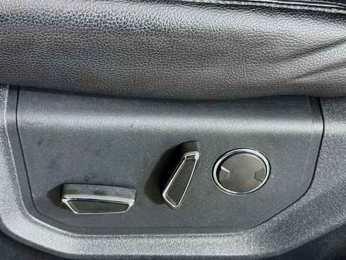 Used 2021 Ford Expedition Limited image 23