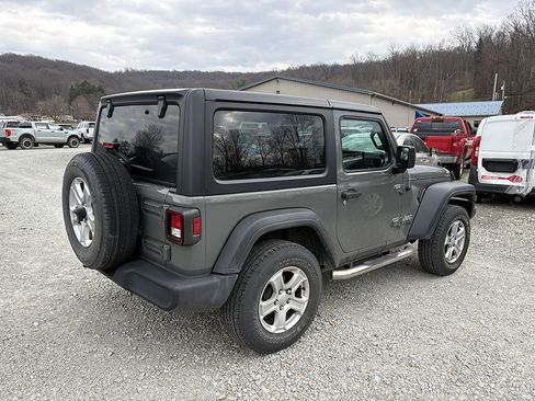 Used 2020 Jeep Wrangler Sport image 3