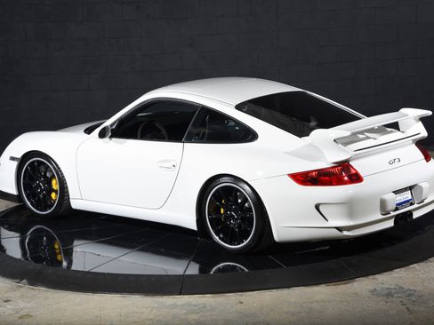 Used 2007 Porsche 911 GT3 RWD image 36