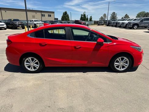 Certified 2018 Chevrolet Cruze LT w/ LT Fleet Convenience Package FWD image 36
