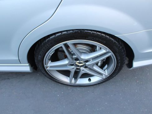 Used 2013 Mercedes-Benz C 63 AMG Sedan image 15