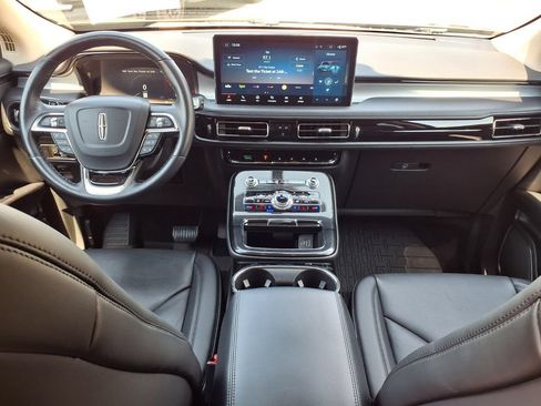 Used 2023 Lincoln Nautilus Reserve w/ Monochromatic Package AWD/4WD image 11