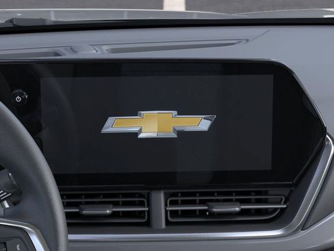 New 2025 Chevrolet Trax LT w/ Driver Confidence Package image 44