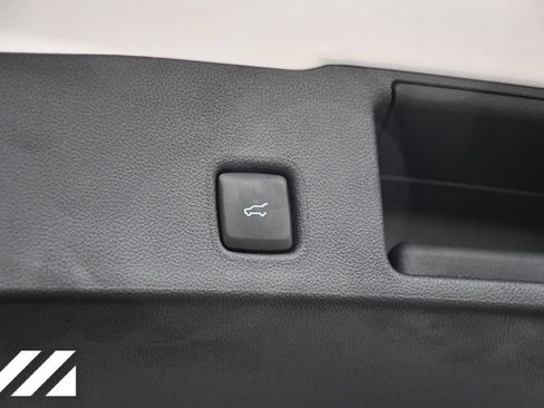 New 2024 Ford Escape SE FWD image 32