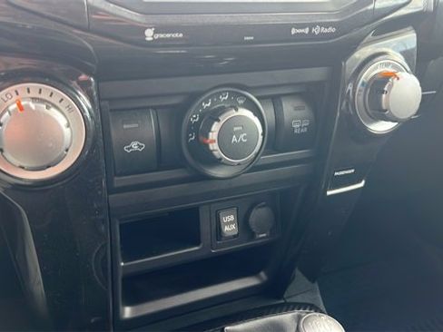 Used 2019 Toyota 4Runner TRD Off-Road image 25