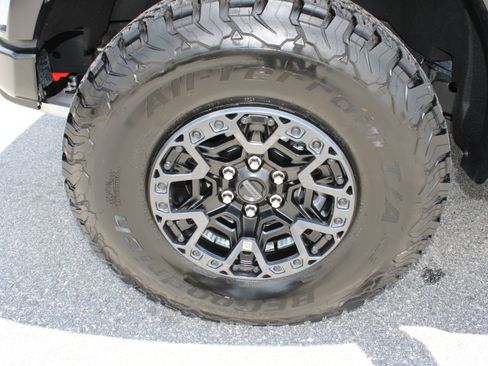 Used 2025 Ford F150 Raptor w/ Equipment Group 803A Raptor R AWD/4WD image 12