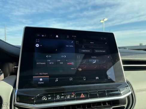 Used 2022 Jeep Compass Limited w/ Sun and Sound Group AWD/4WD image 17