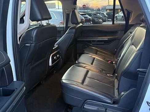 Used 2024 Ford Expedition Max XLT AWD/4WD image 12