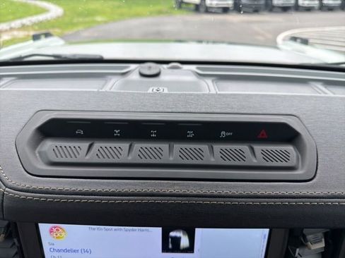 Used 2025 Ford Bronco Badlands AWD/4WD image 27