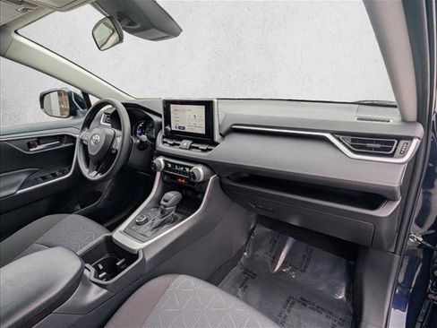 Used 2025 Toyota RAV4 XLE image 22