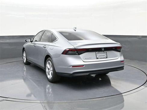 New 2025 Honda Accord LX image 8