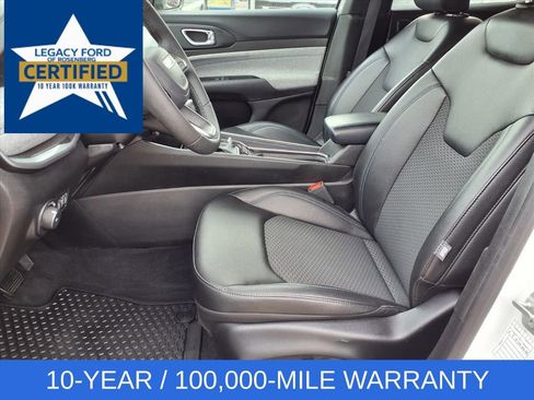 Used 2025 Jeep Compass Latitude w/ Sun & Sound Group image 25