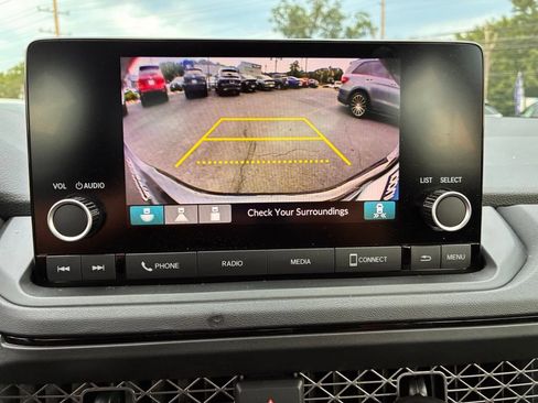 Used 2025 Honda Accord SE image 32