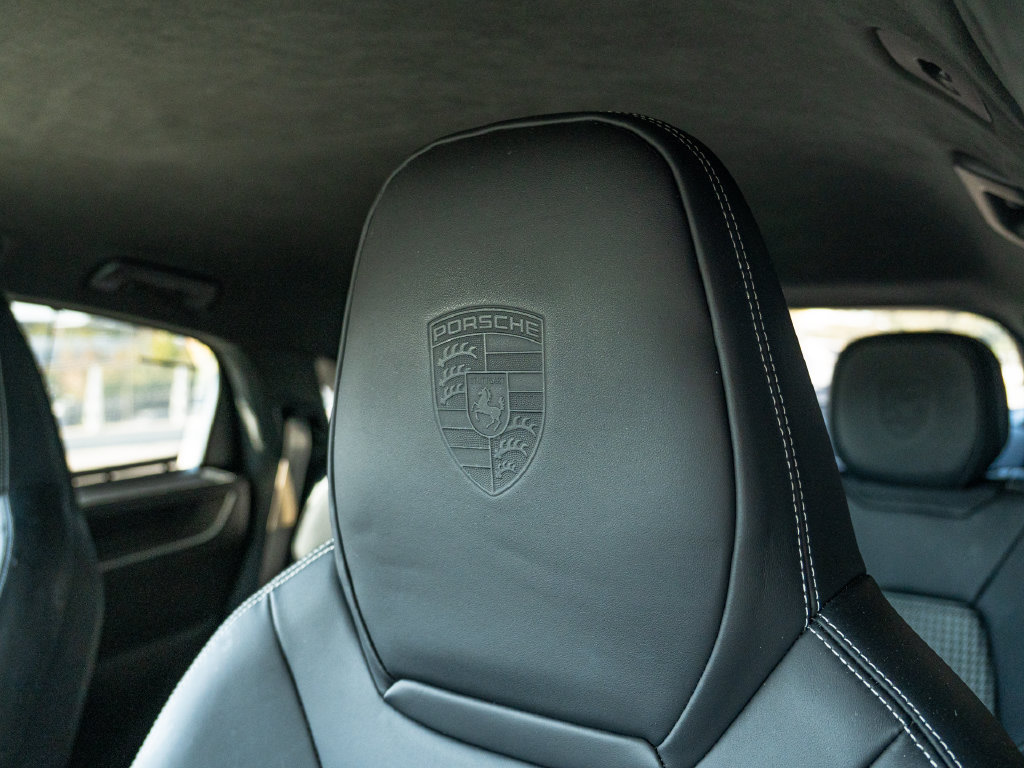 Certified 2024 Porsche Cayenne S AWD/4WD image 10