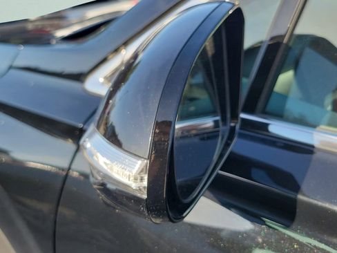 Used 2023 Hyundai Santa Fe Limited image 3