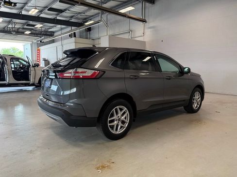 Used 2024 Ford Edge SEL w/ Convenience Package AWD/4WD image 7