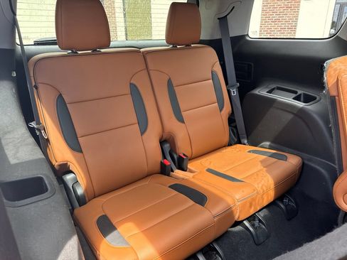 Used 2020 GMC Acadia AT4 w/ Driver Alert Package II AWD/4WD image 13