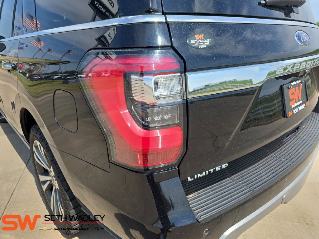 Used 2020 Ford Expedition Limited w/ Equipment Group 302A AWD/4WD image 35