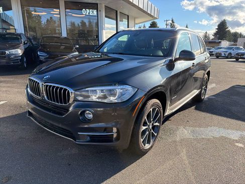 Used 2017 BMW X5 xDrive35i w/ Premium Package image 1