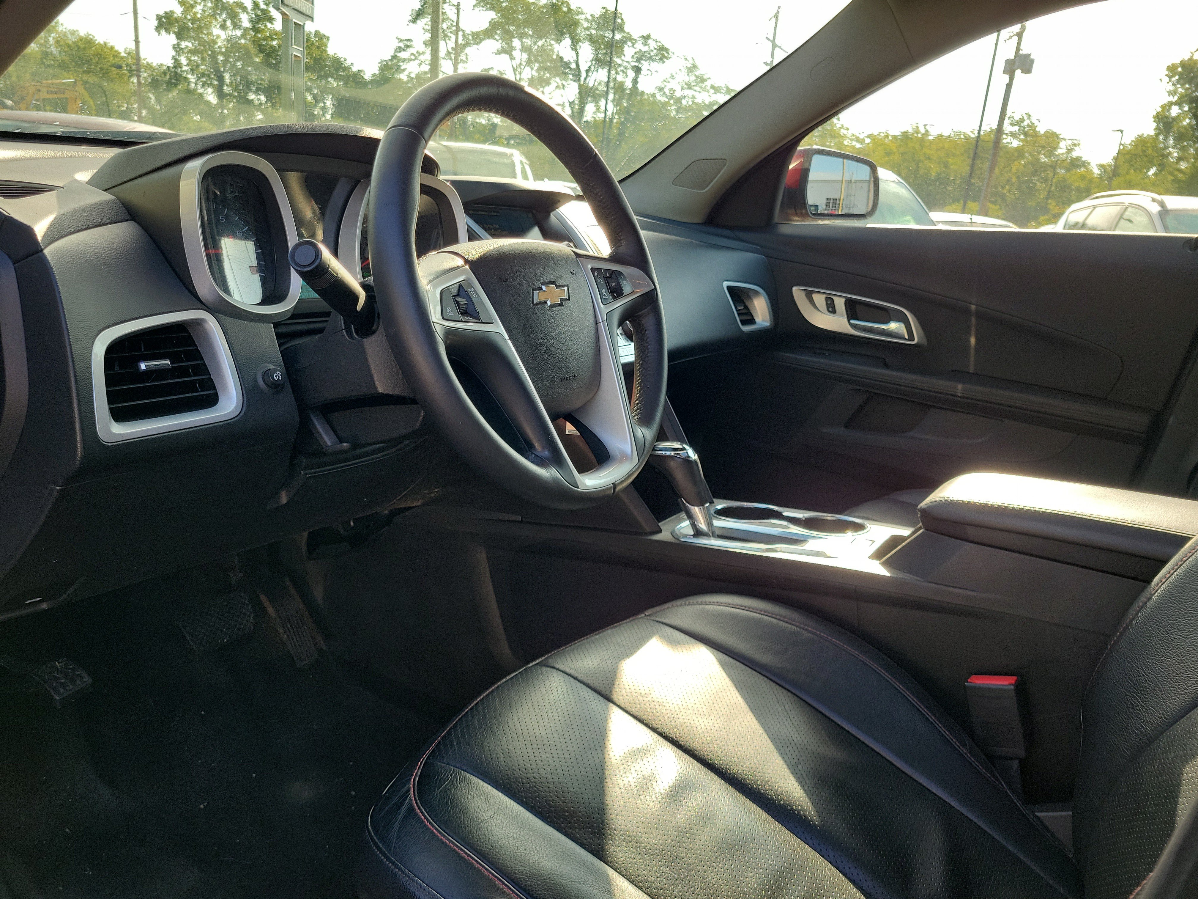 Used 2017 Chevrolet Equinox LT w/ Convenience Package FWD image 19