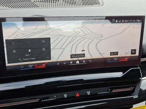 Certified 2026 BMW 530i xDrive w/ M Sport Package AWD/4WD image 14
