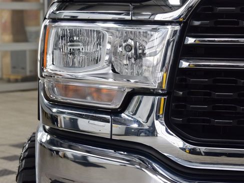 Used 2023 RAM 2500 Big Horn w/ Level 1 Equipment Group AWD/4WD image 10