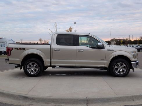 Used 2017 Ford F150 Lariat w/ Equipment Group 501A Mid image 9