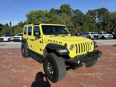 Used 2022 Jeep Wrangler Unlimited Sport w/ Xtreme Recon 35" Tire Package AWD/4WD image 27