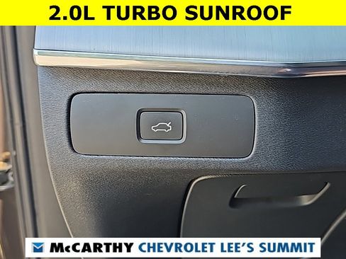 Used 2023 Volvo XC90 B5 Core image 16