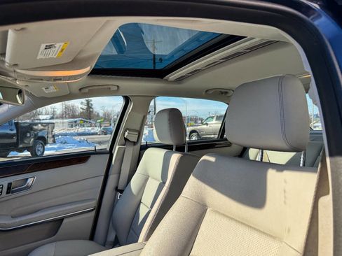 Used 2016 Mercedes-Benz E 350 4MATIC Sedan image 16